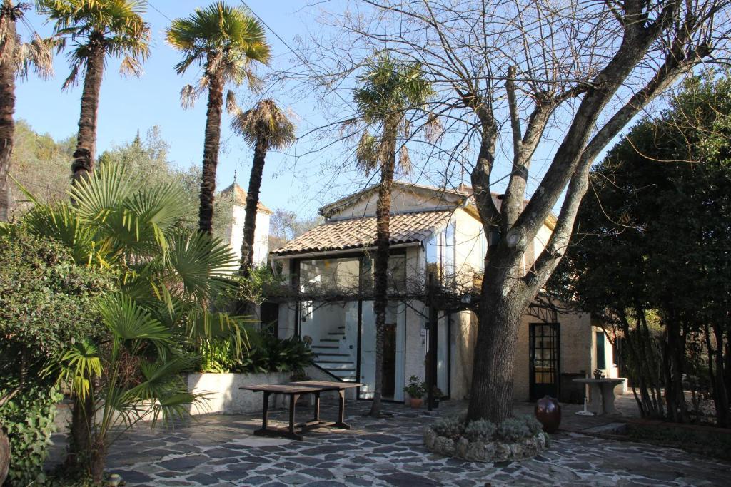 Les Montades Chambres D'Hotes Anduze Bagian luar foto